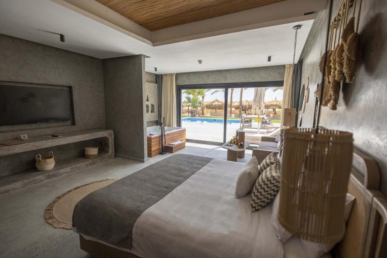 Sunrise Tucana Resort Grand Select 洪加達 外观 照片 A room at the hotel